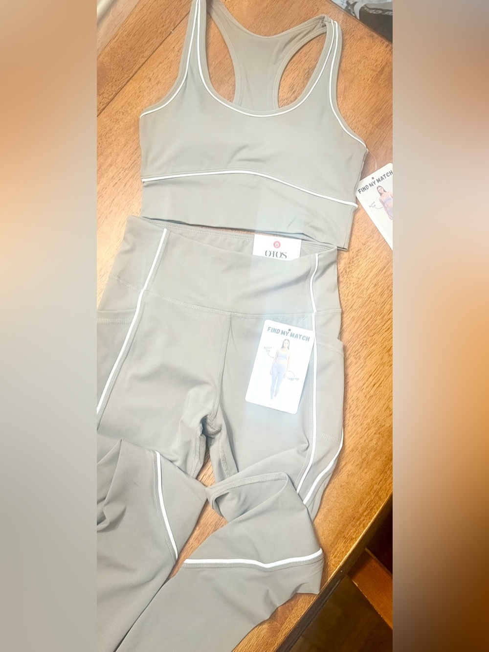 Women’s Seamless Sports Bra & Legging Set - Taupe NWT - Picture 2 of 2